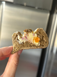 Hojicha Bretzel with variant fillings